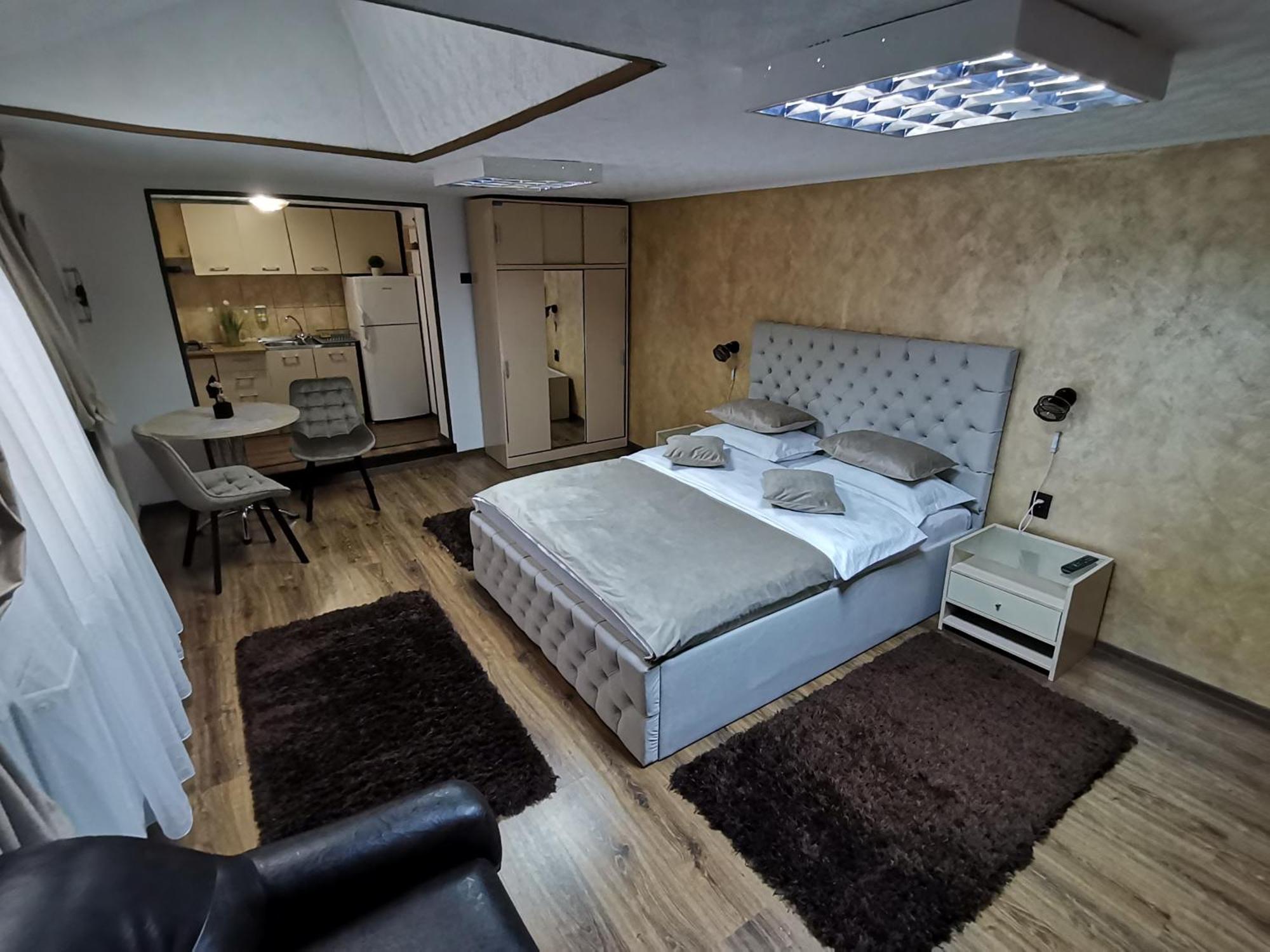 Shelby Accommodation -Adult Only- Sinaia Exterior foto